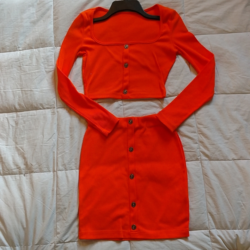 Long sleeve crop w/ matching skirt
